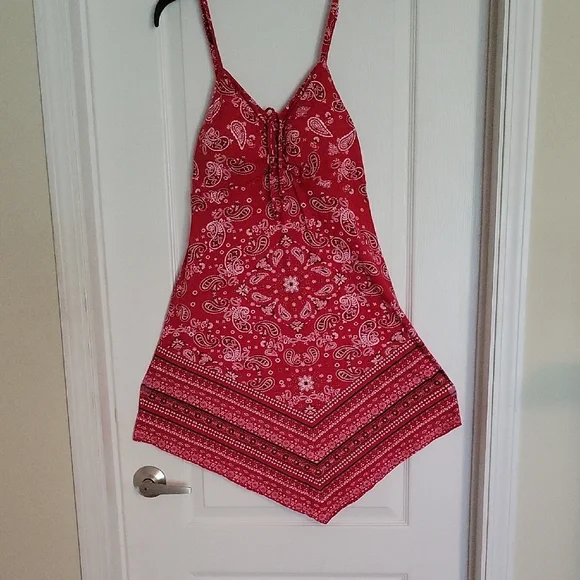 Red Bandana Print Handkerchief Hem Dress | Size M (7–9) | Boho Summer Vibes - Picture 3 of 12